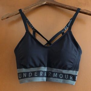 Under Armour sports bra-excellent condition!